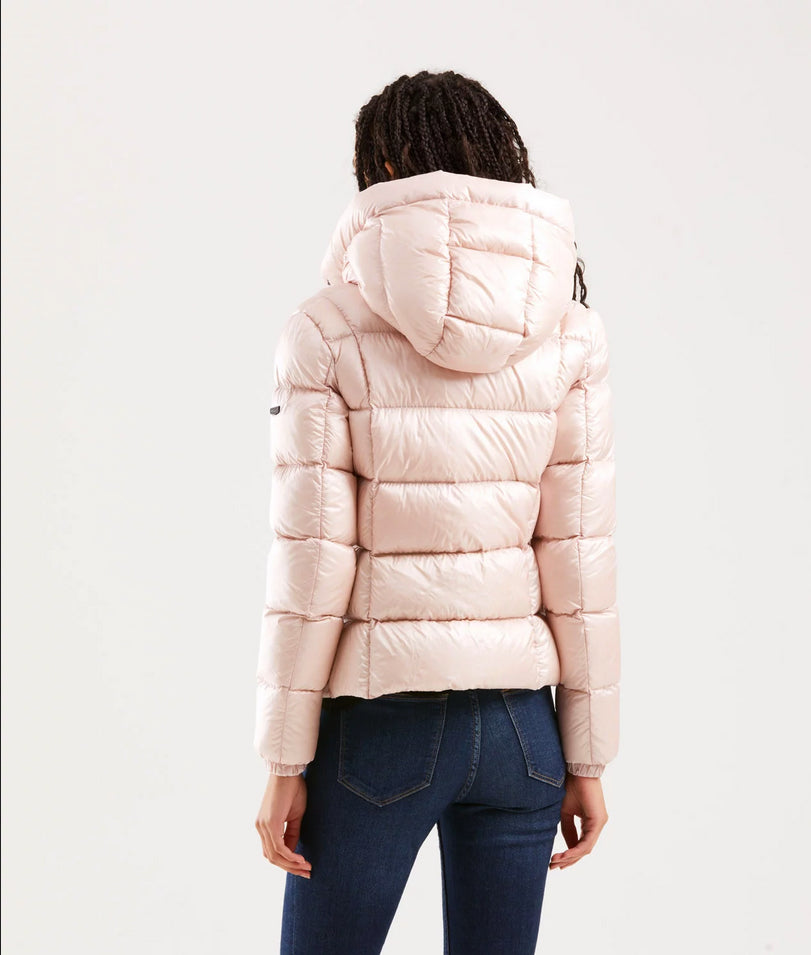 Refrigiwear Chic Short Quilted Down Jacket with Maxi Hood