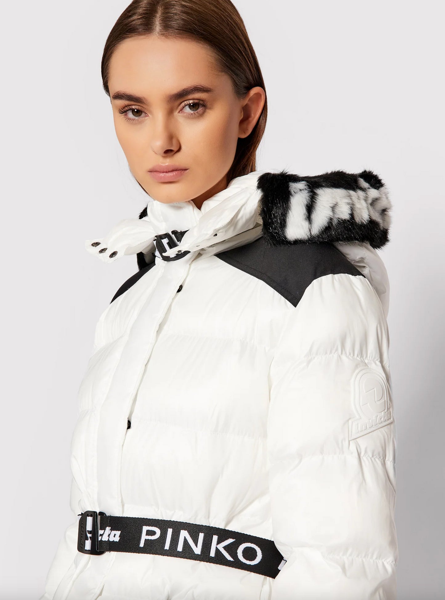 PINKO Chic White Short Jacket with Custom Hood