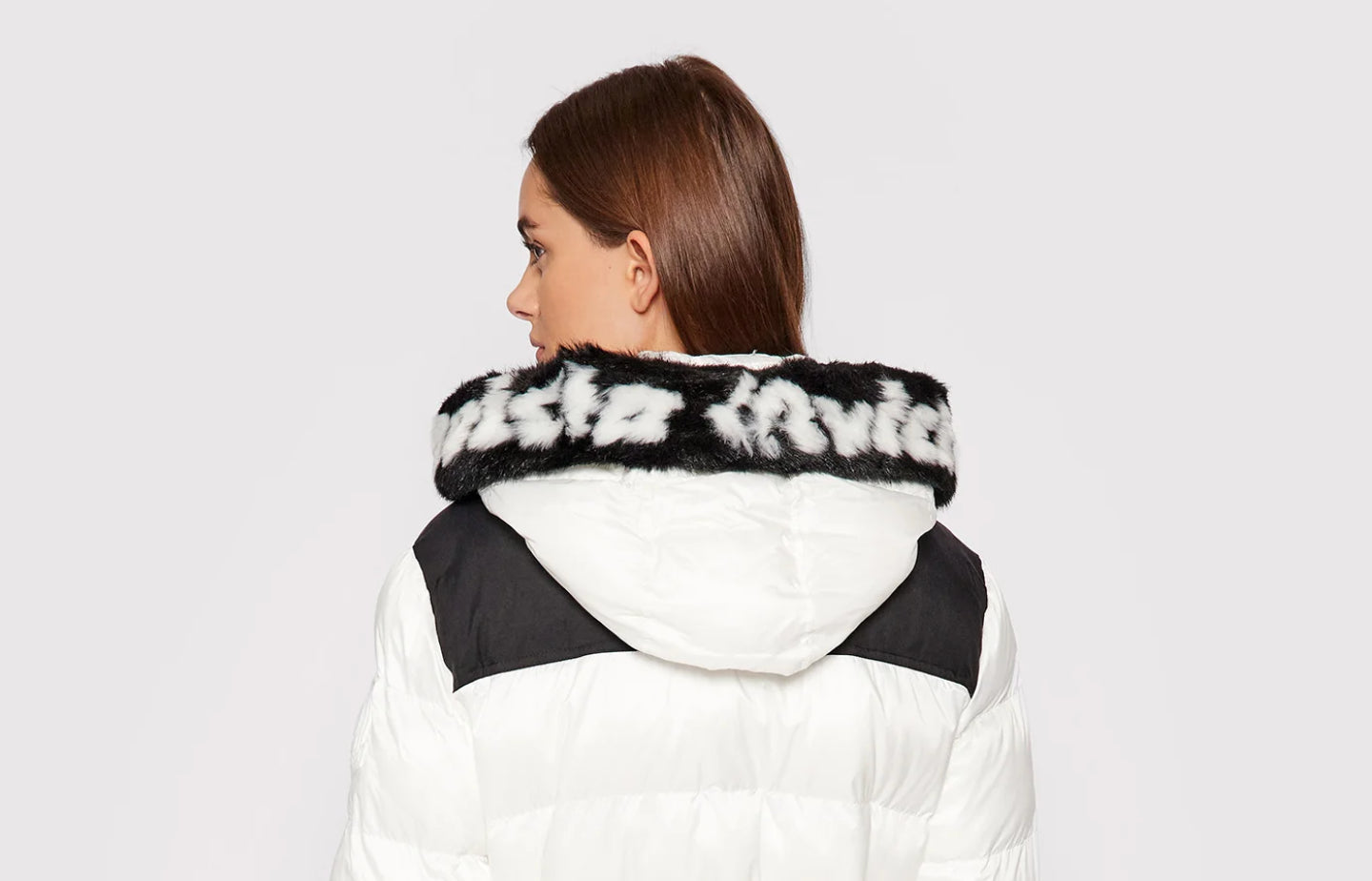 PINKO Chic White Short Jacket with Custom Hood