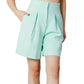 Hinnominate Elegant Bermuda Shorts in Sumptuous Green