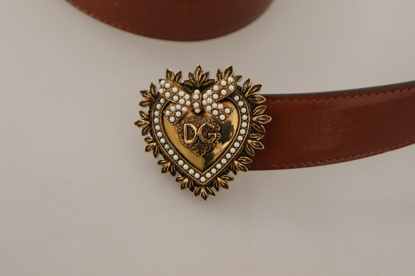 Dolce & Gabbana Elegant Leather Belt with Gold Heart Buckle