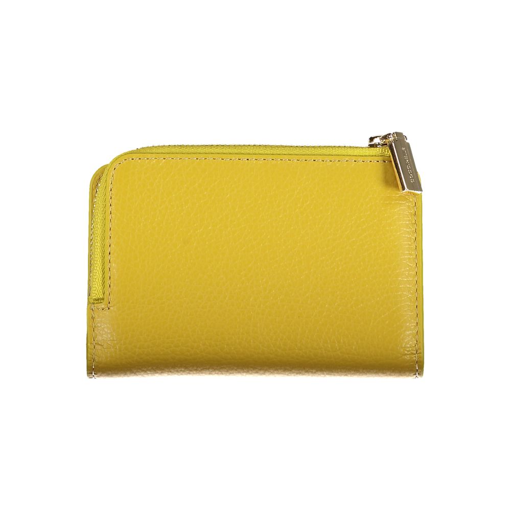 Coccinelle Elegant Green Leather Wallet with Secure Fastenings