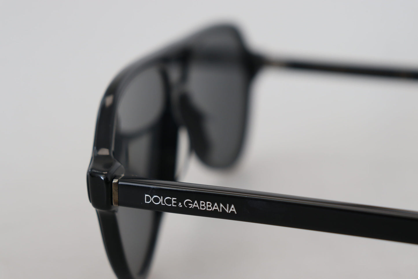 Dolce & Gabbana Sophisticated Unisex Designer Sunglasses